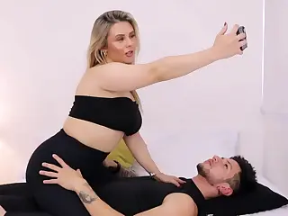 Anal Licking Porn Videos: Lea Queen channels revenge into a fiery encounter with a big-cock stud, their bodies slamming together in a haze of pent-up energy that shakes the room. A quick, heated glance sparks the chaos, leading to rhythmic clashes that leave marks on the skin. That vengeful passion surges to an unforgettable peak, blending anger and ecstasy in one wild rush.